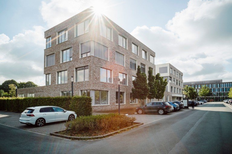Titelbild M�nster B�rofl�che Loddenheide || 230 m� B�ro || repr�sentatives Geb�ude || 6 Stellpl�tze || bezugsfrei zu sofort