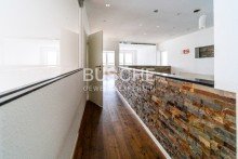 Flur Heekweg || 219 m� B�ro-/Praxisfl�che || 7 B�ror�ume ||  Empfang || Landhausdielen