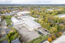 Au�enansicht Greven-Reckenfeld || Lager-/Produktion mit B�ro || 21.081 m� Grundst�ck || 7.530 m�  Nutzfl�che