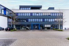 Au�enansicht Johann-Krane-Weg || 563 m� B�ro || Staffelgeschoss mit Skylounge || moderne B�rofl�chen || ab sofort