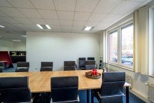 Offene Schuldungsfl�che An den Loddenb�schen || 230 m� B�ro || gro�er Empfangs-/Open Space Bereich ||  4 B�ror�ume ||  Teek�che