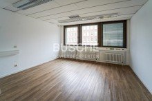 B�ro S�dviertel || 634 m� Gewerbefl�che || Schulungs-/ Praxisnutzung || viele Stellpl�tze || zu sofort
