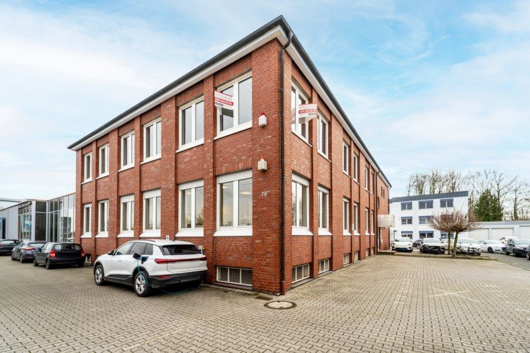 Aussenbild M�nster B�rofl�che An den Loddenb�schen || 302 m� B�ro || 1. OG || Empfang || 9 B�ror�ume || Besprechungsraum || Teek�che