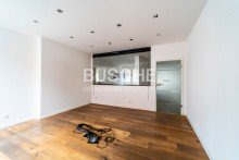 Innenansicht Heekweg || 219 m� B�ro-/Praxisfl�che || 7 B�ror�ume ||  Empfang || Landhausdielen