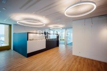 Meeting-Point Winkelhausenstra�e || ca. 432 m� B�roeinheit || Exklusiver Zugang in der Etage|| Mega-Ausblick