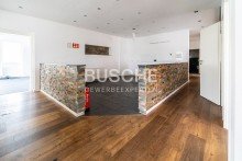 Aufenthaltsbereich Heekweg || 219 m� B�ro-/Praxisfl�che || 7 B�ror�ume ||  Empfang || Landhausdielen
