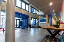Eingangsbereich Johann-Krane-Weg || 563 m� B�ro || Staffelgeschoss mit Skylounge || moderne B�rofl�chen || ab sofort