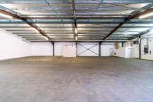 Innenansicht Greven || 480 m� Halle || Teek�che mit Einbauk�che || nahe B481 und B219 || Rolltor